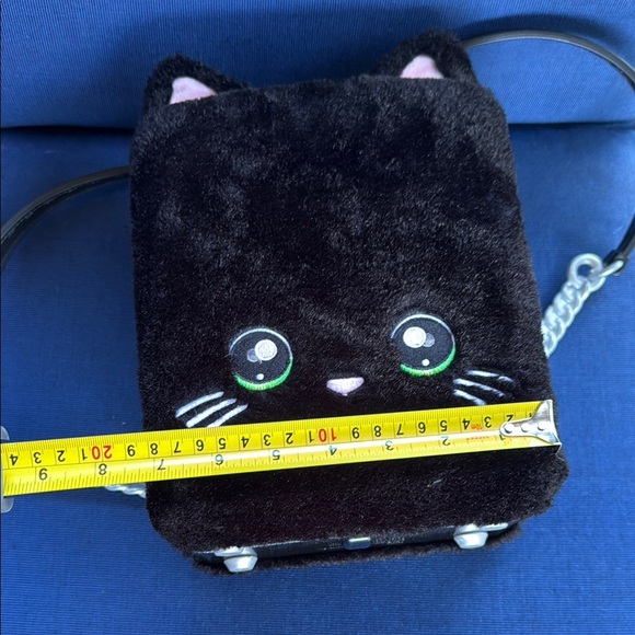 Pink and Black Cat-Inspired Plush Handbag - Picture 7 of 8